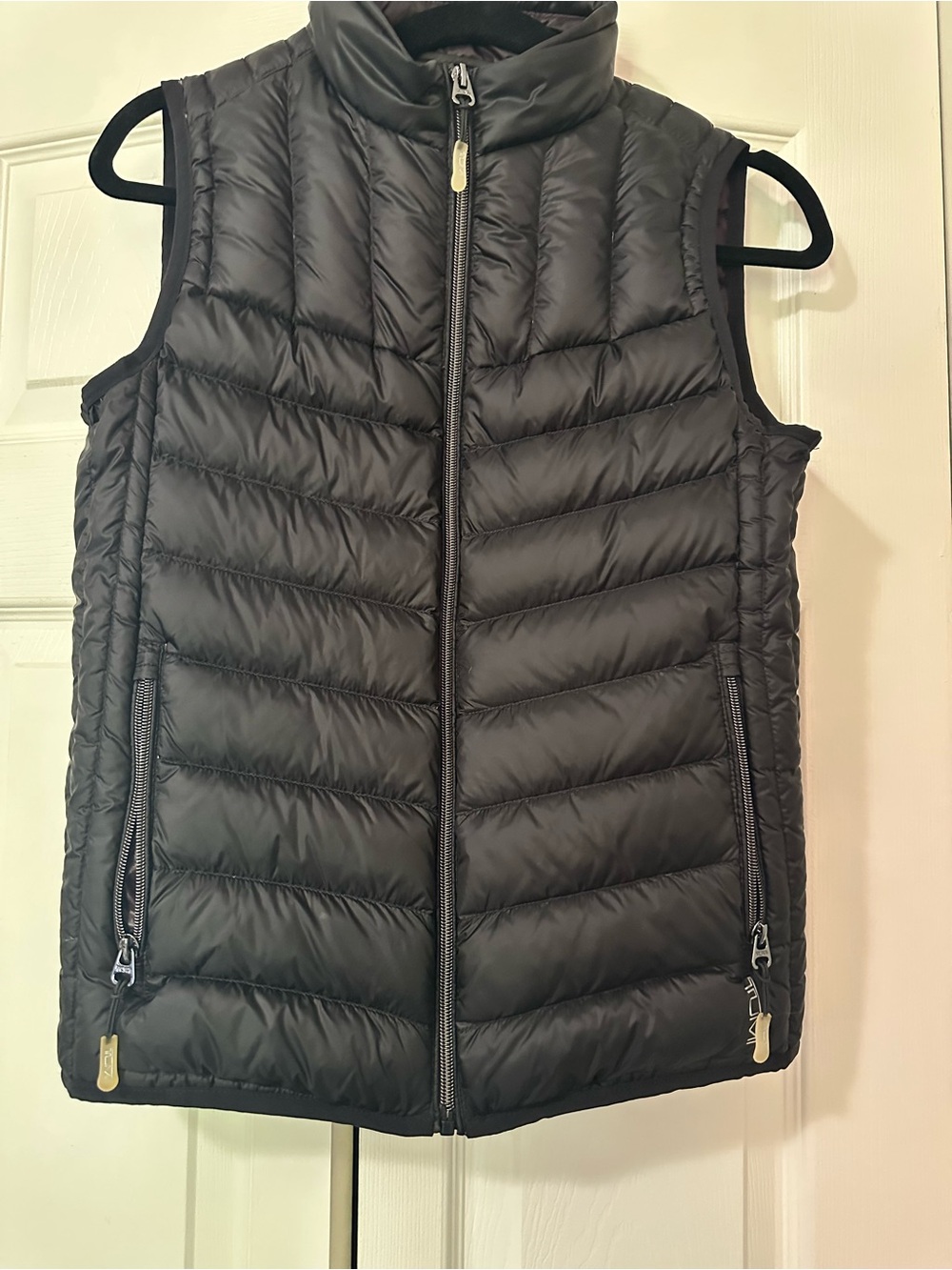 Tumi Black Quilted Puffer Vest